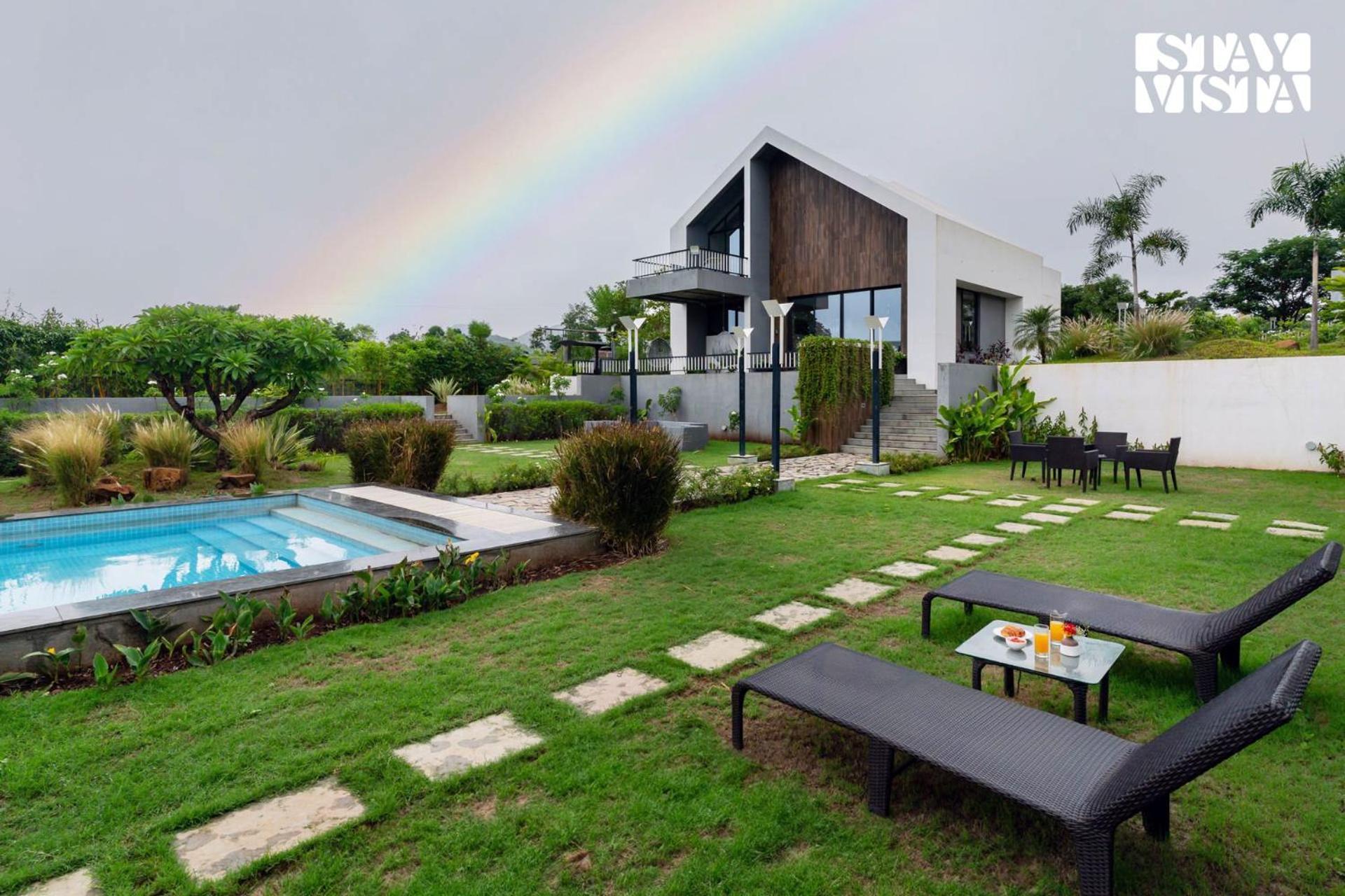 Stayvista At The Rainfield Villa With Gazebo & Lawn Nashik Exterior foto